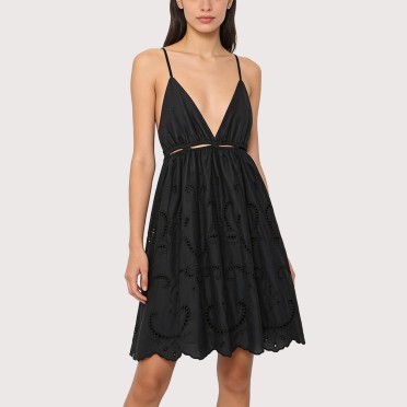 Retro hollowed-out embroidered dress